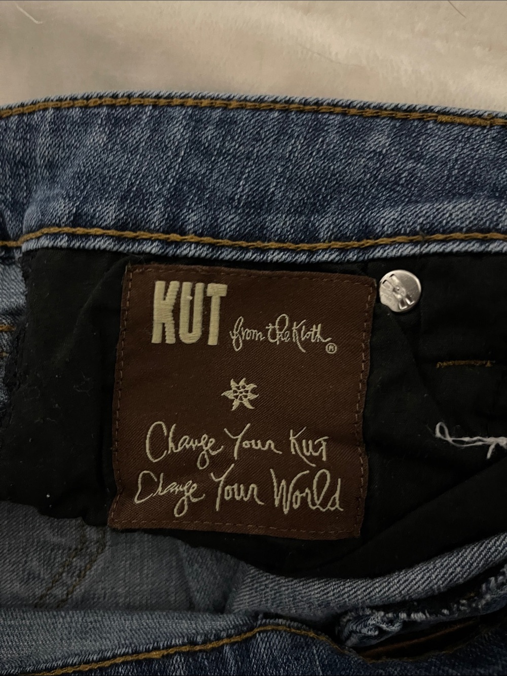 Kut from the Kloth Dark Blue Katy Ankle Straight Leg - Picture 4 of 5